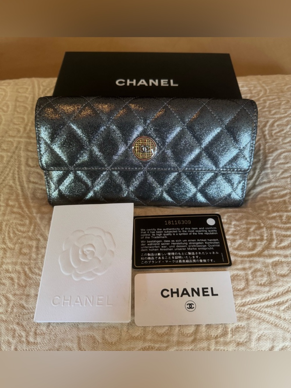 CHANEL Silver Quilted Wallet - Picture 14 of 15